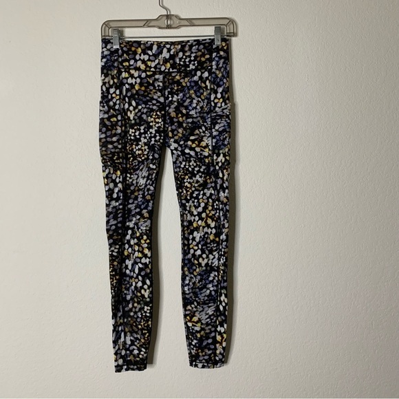 Lululemon womens black speed up tight 28” full on luxtreme metropolis glow multi - Picture 1 of 9
